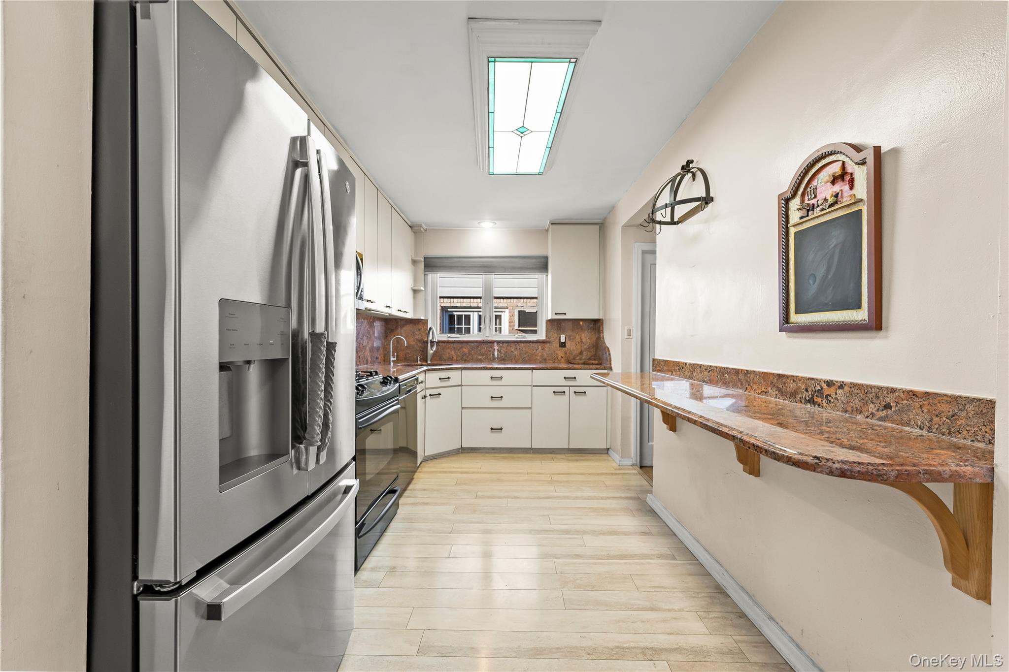 7516 180th Street, Fresh Meadows, NY 11366