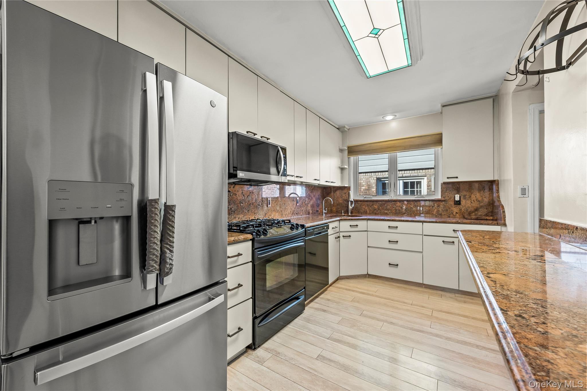 7516 180th Street, Fresh Meadows, NY 11366