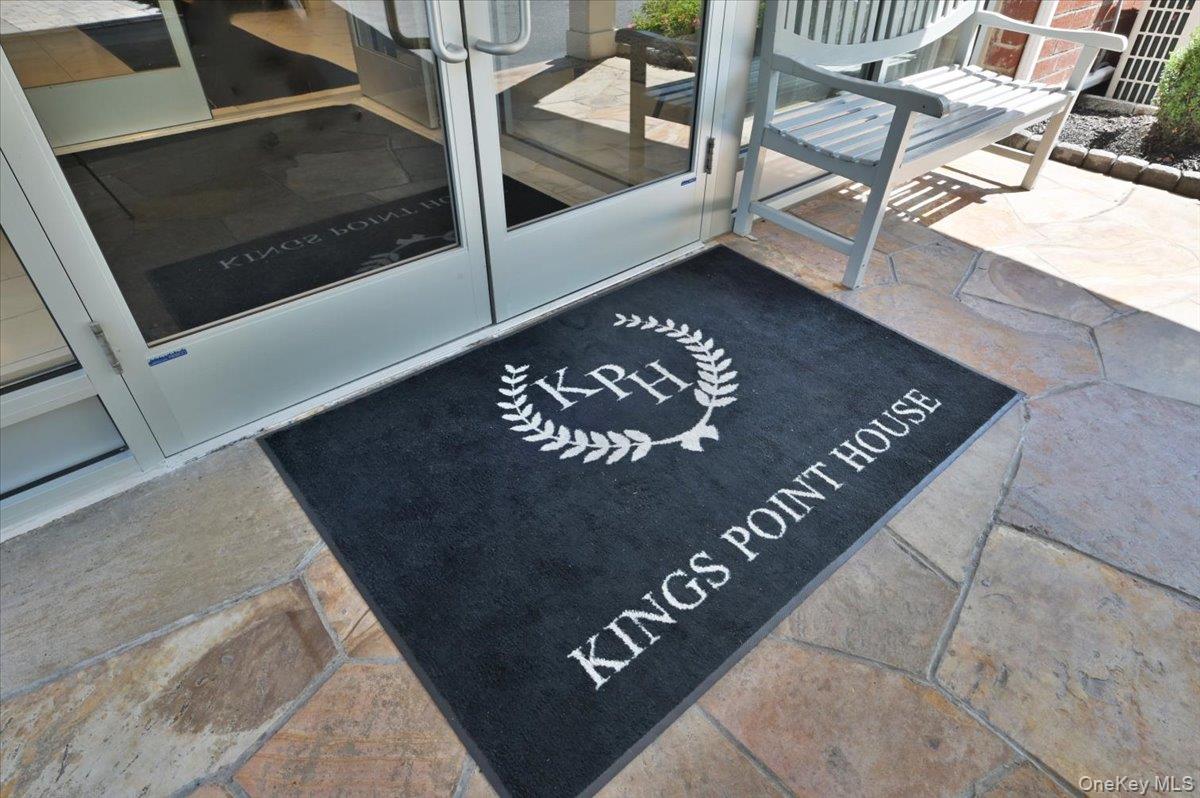 320 E Shore Road E # 6B, Great Neck, NY 11023