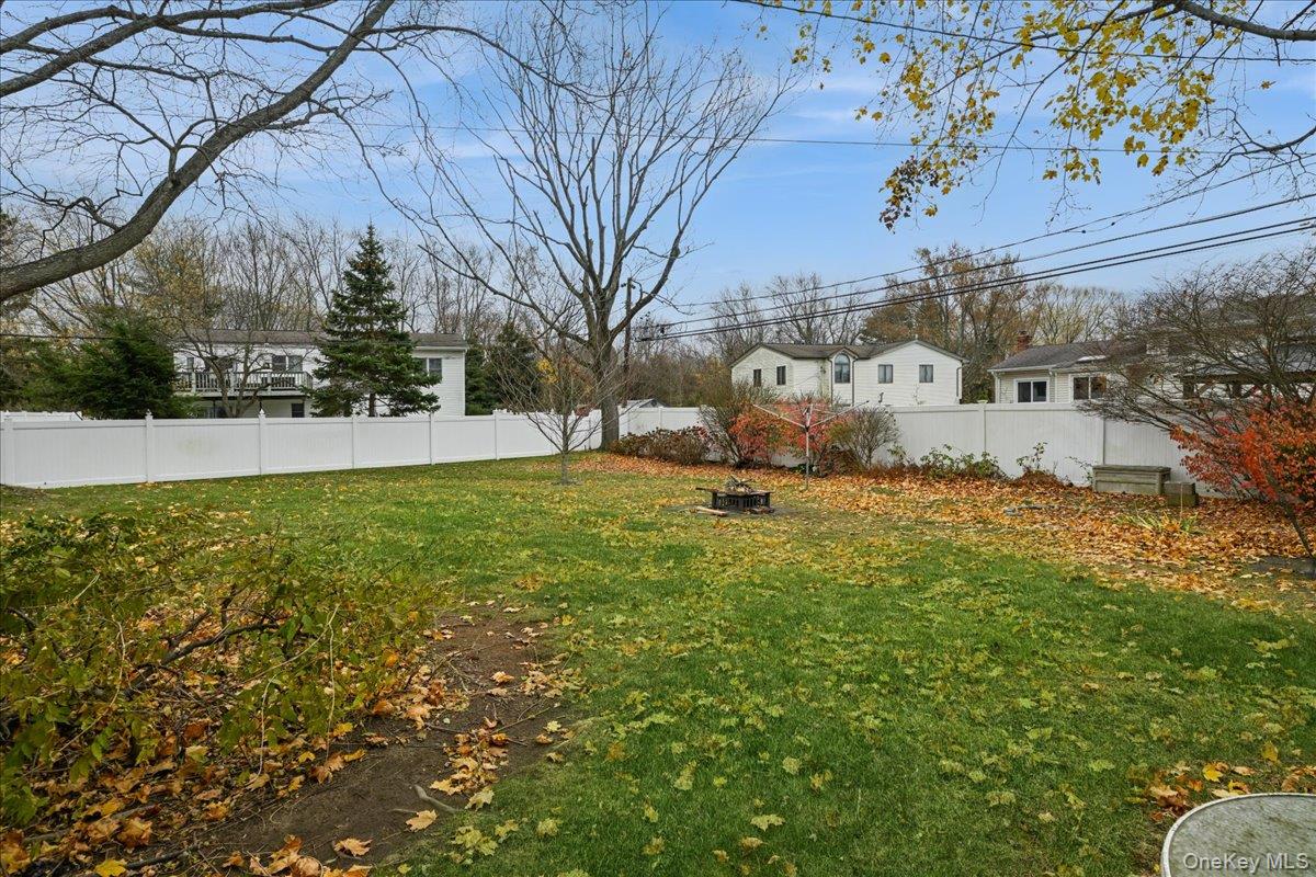 122 Haypath Road, Bethpage, NY 11714