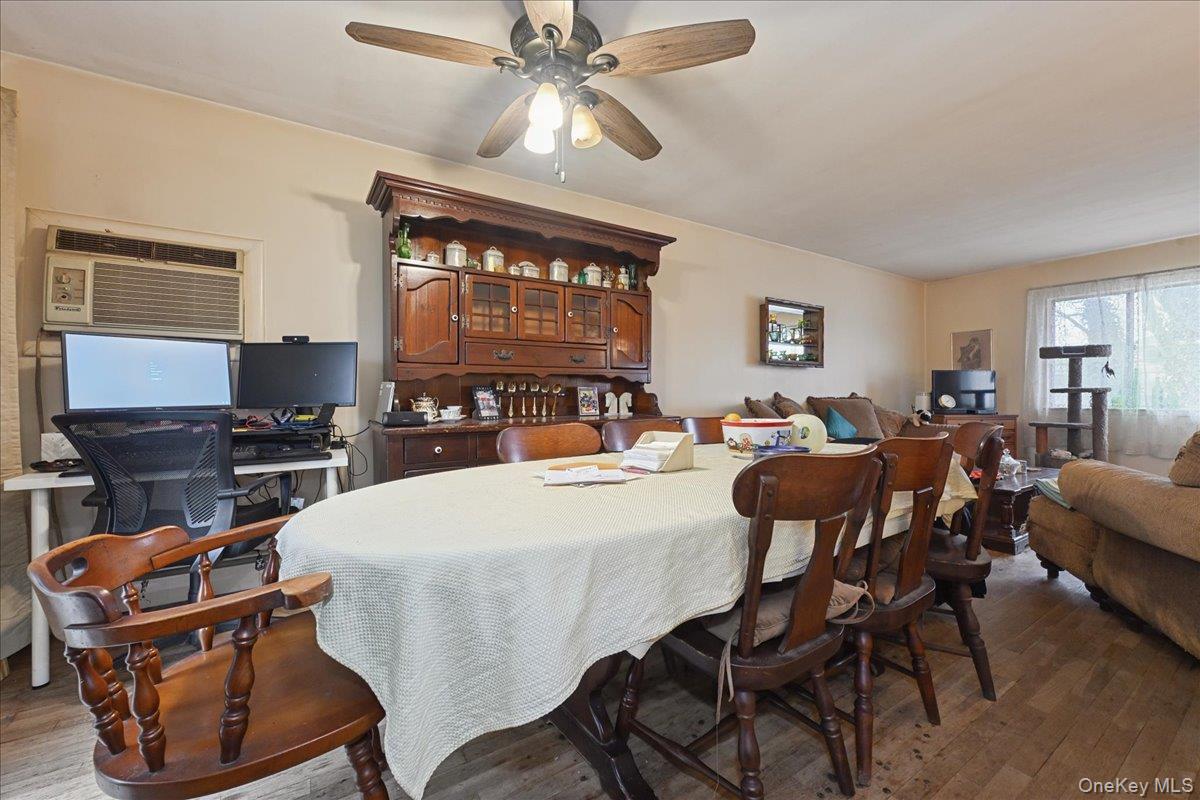 122 Haypath Road, Bethpage, NY 11714