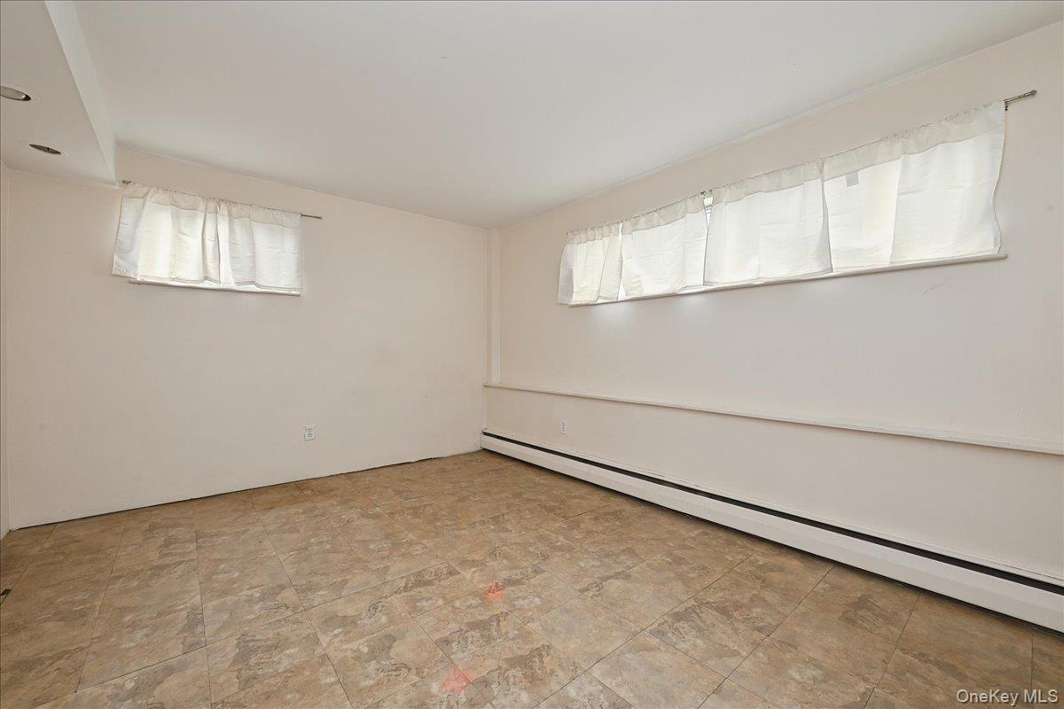 122 Haypath Road, Bethpage, NY 11714