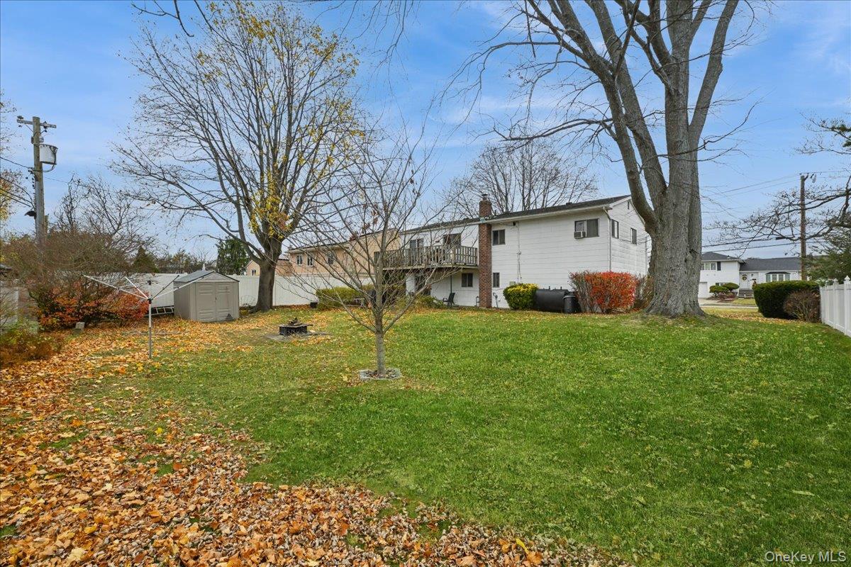 122 Haypath Road, Bethpage, NY 11714