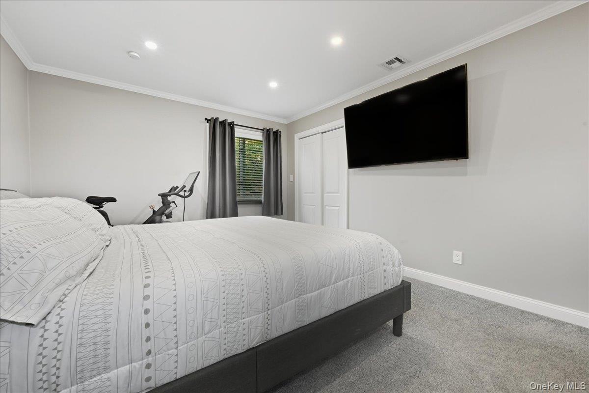 16 Country Lane Drive, Kings Park, NY 11754