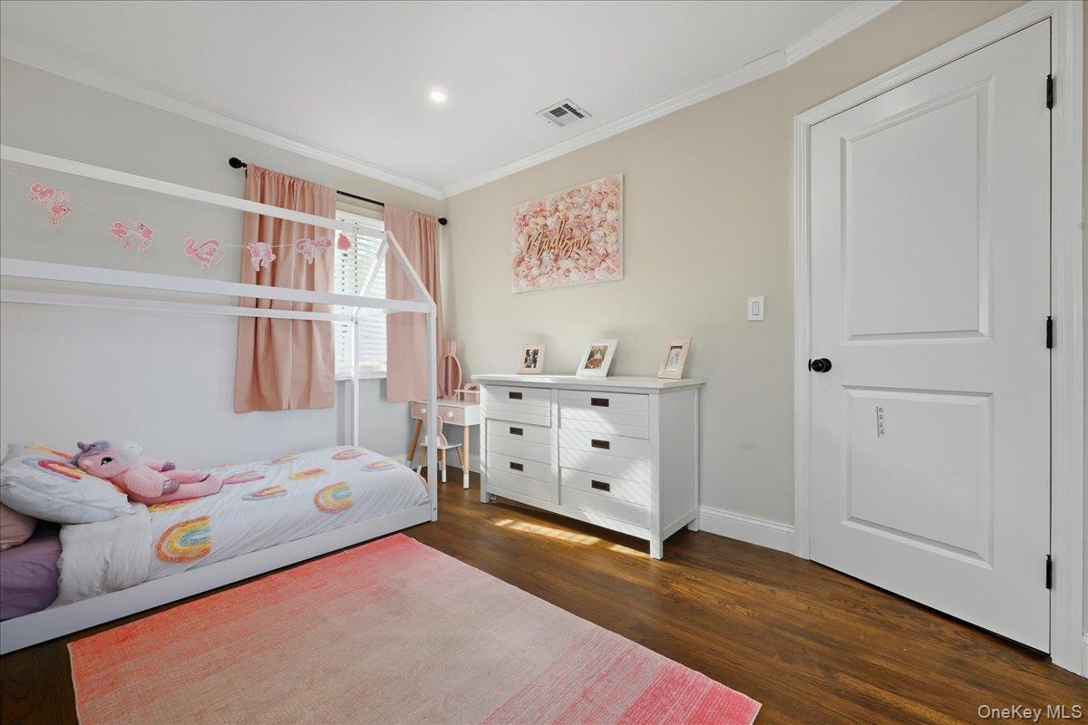 16 Country Lane Drive, Kings Park, NY 11754