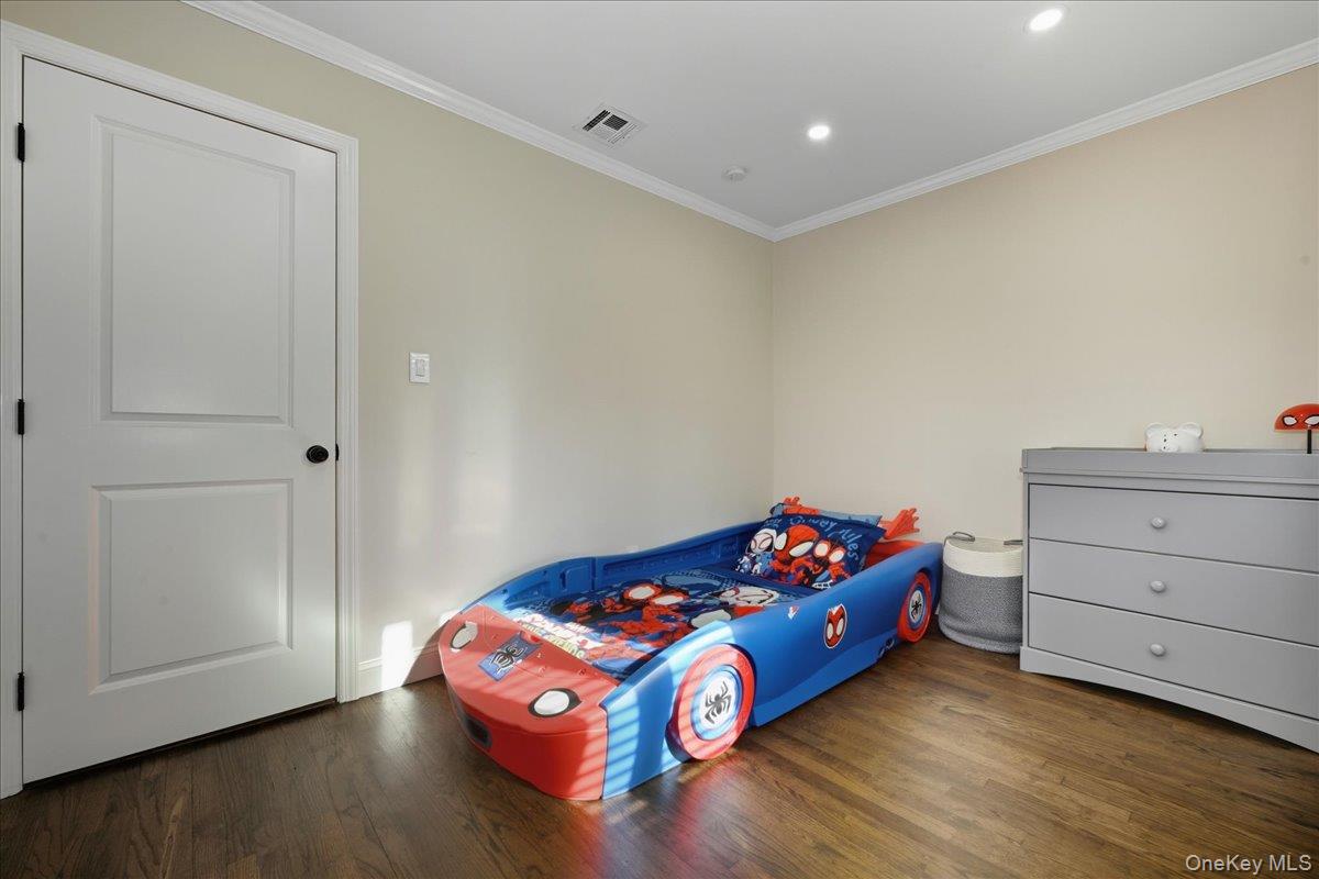 16 Country Lane Drive, Kings Park, NY 11754