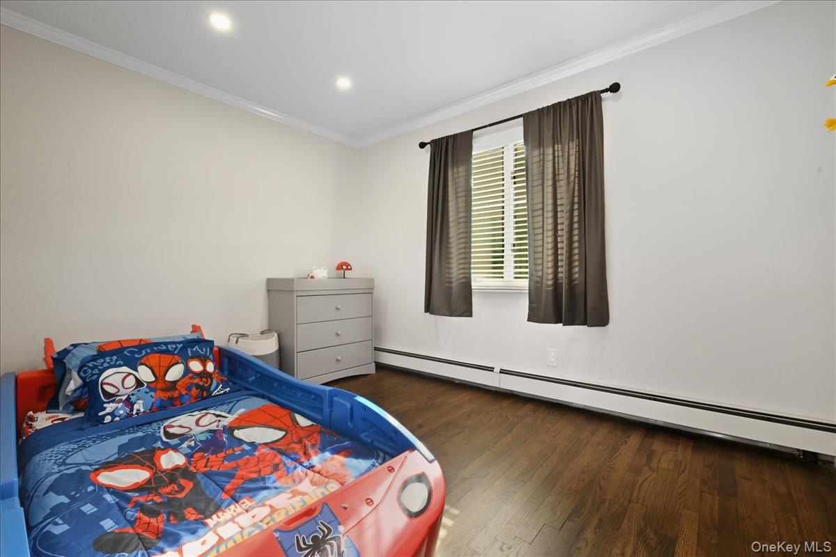 16 Country Lane Drive, Kings Park, NY 11754