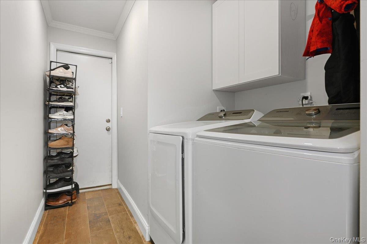 16 Country Lane Drive, Kings Park, NY 11754