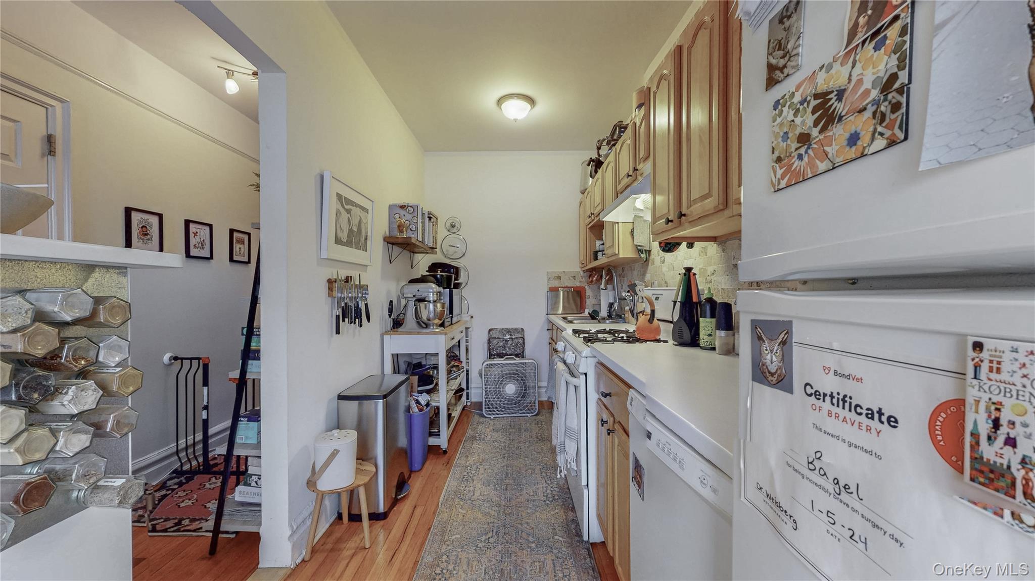 72-34 Austin St # F7, Forest Hills, NY 11375