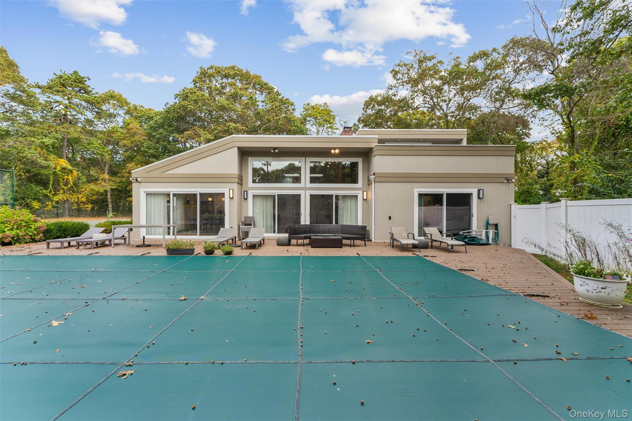 14 Woodland Lane, Quogue, NY 11959