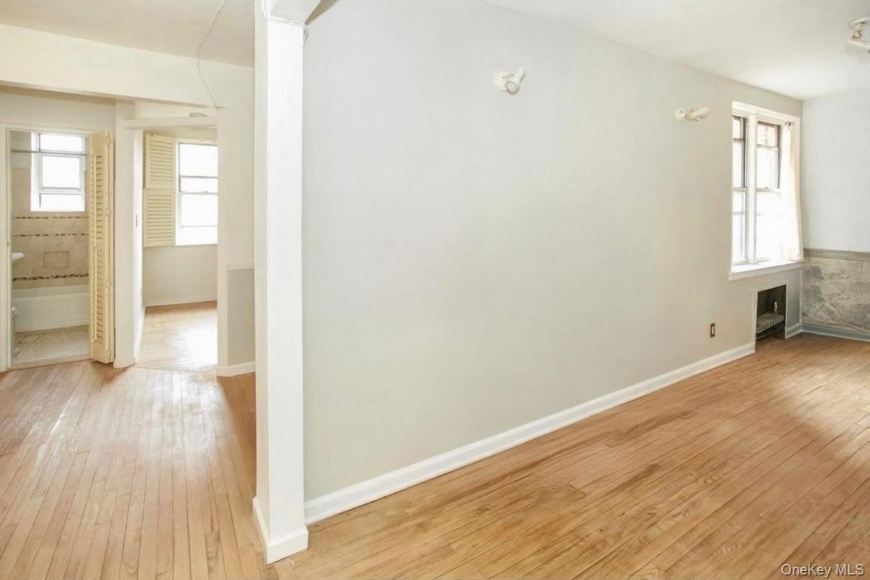 84-35 Lander Street # #2B, Briarwood, NY 11435