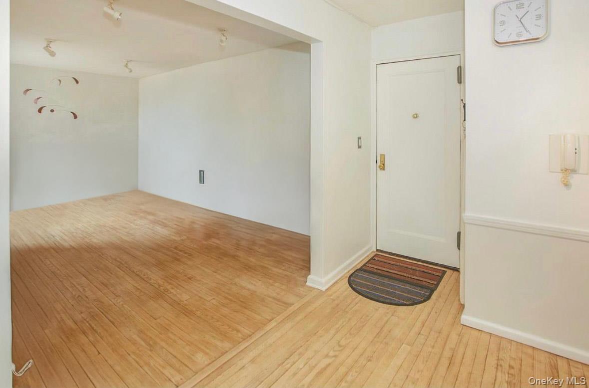 8435 Lander Street # 2B, Briarwood, NY 11435