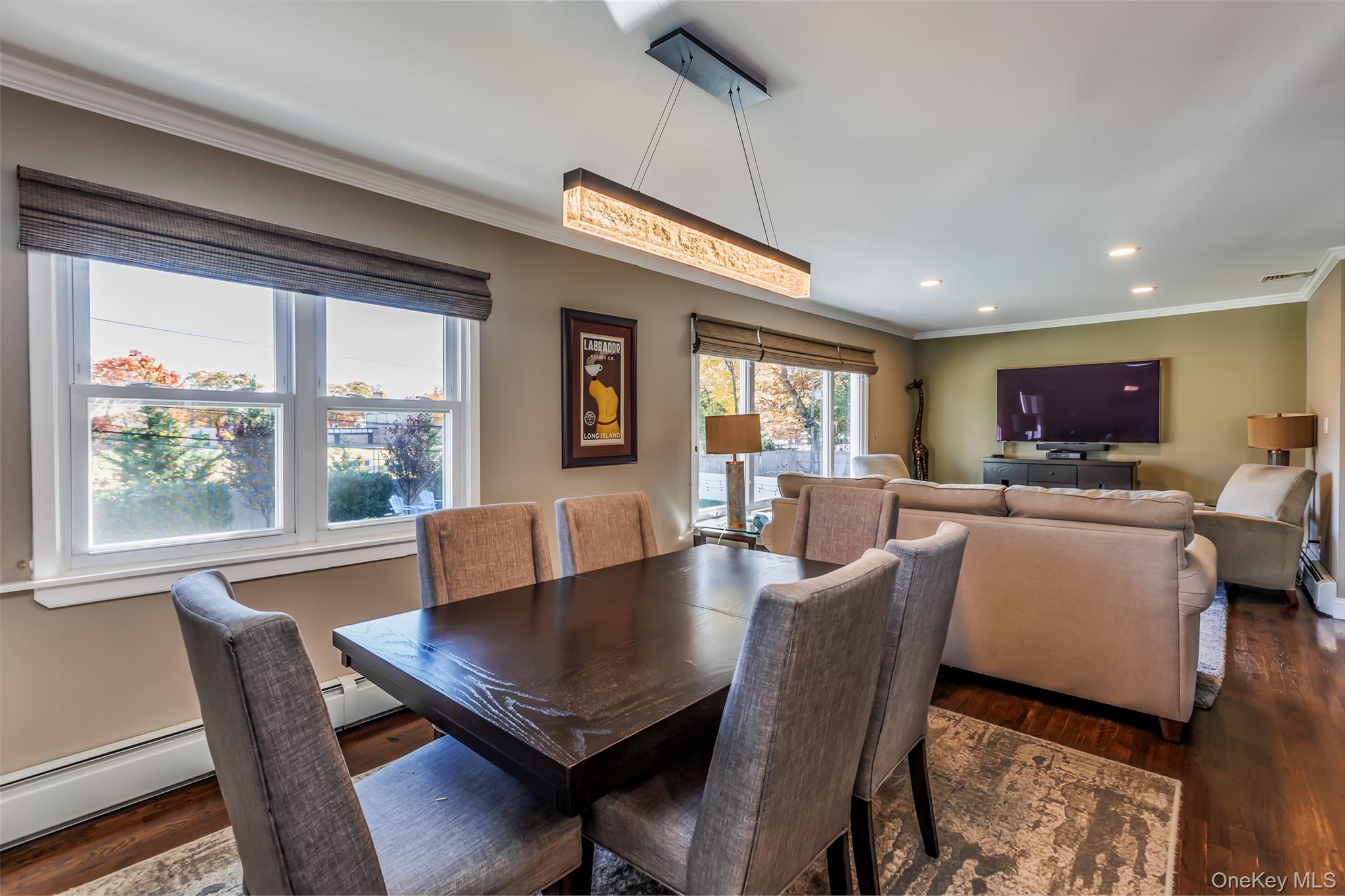 11 Mohegan Lane, Commack, NY 11725