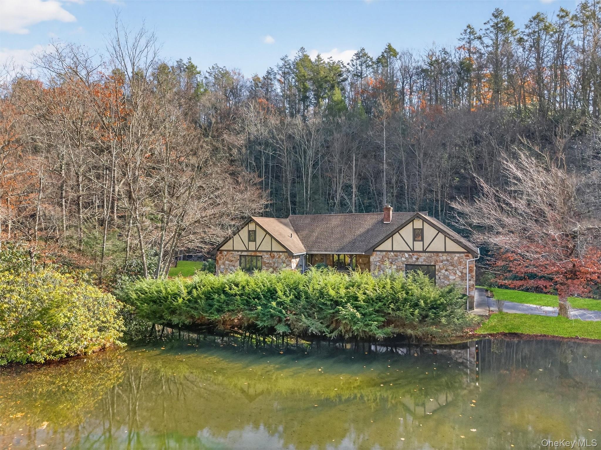 642 State Route 42, Sparrowbush, NY 12780