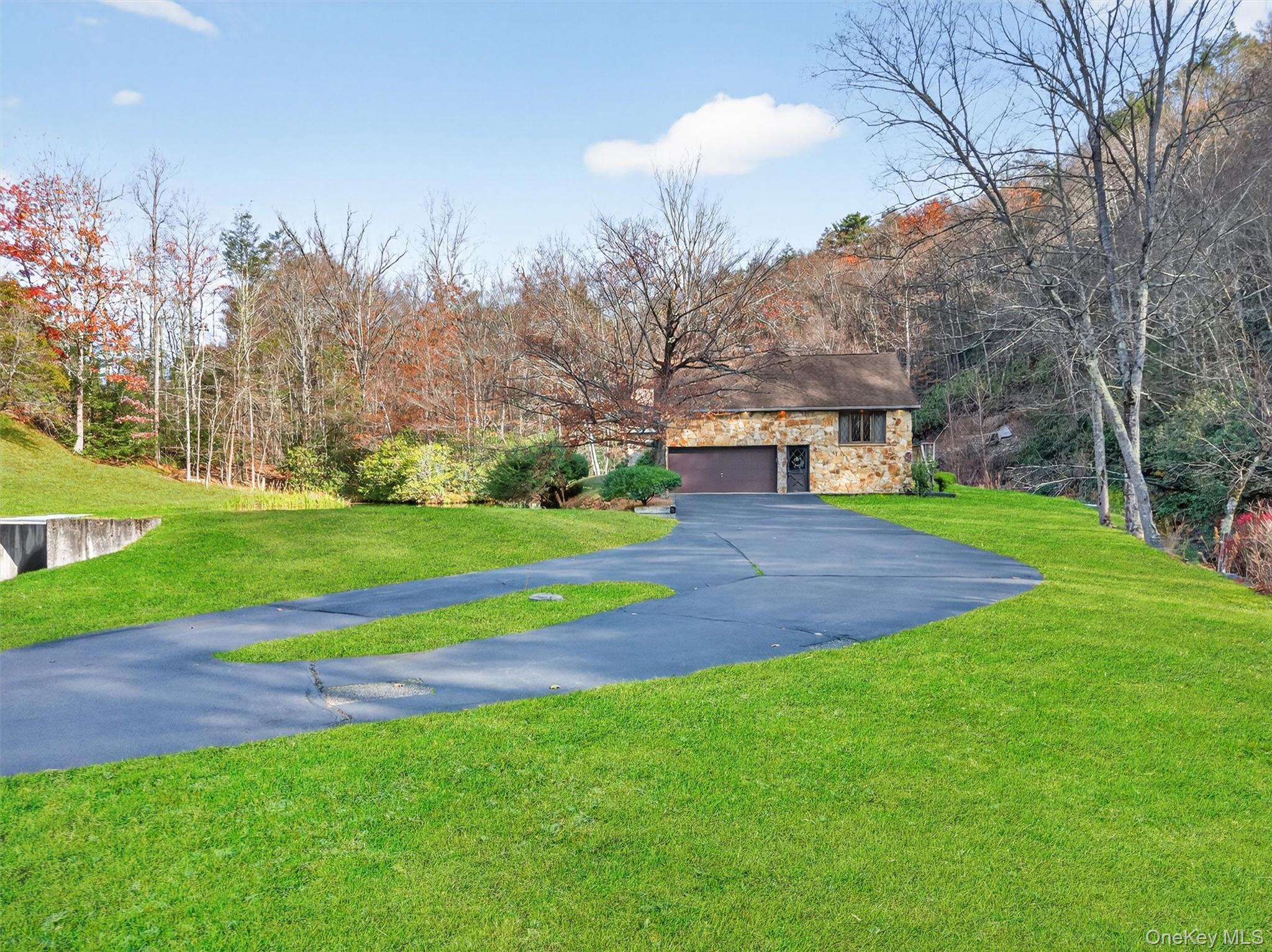 642 State Route 42, Sparrowbush, NY 12780