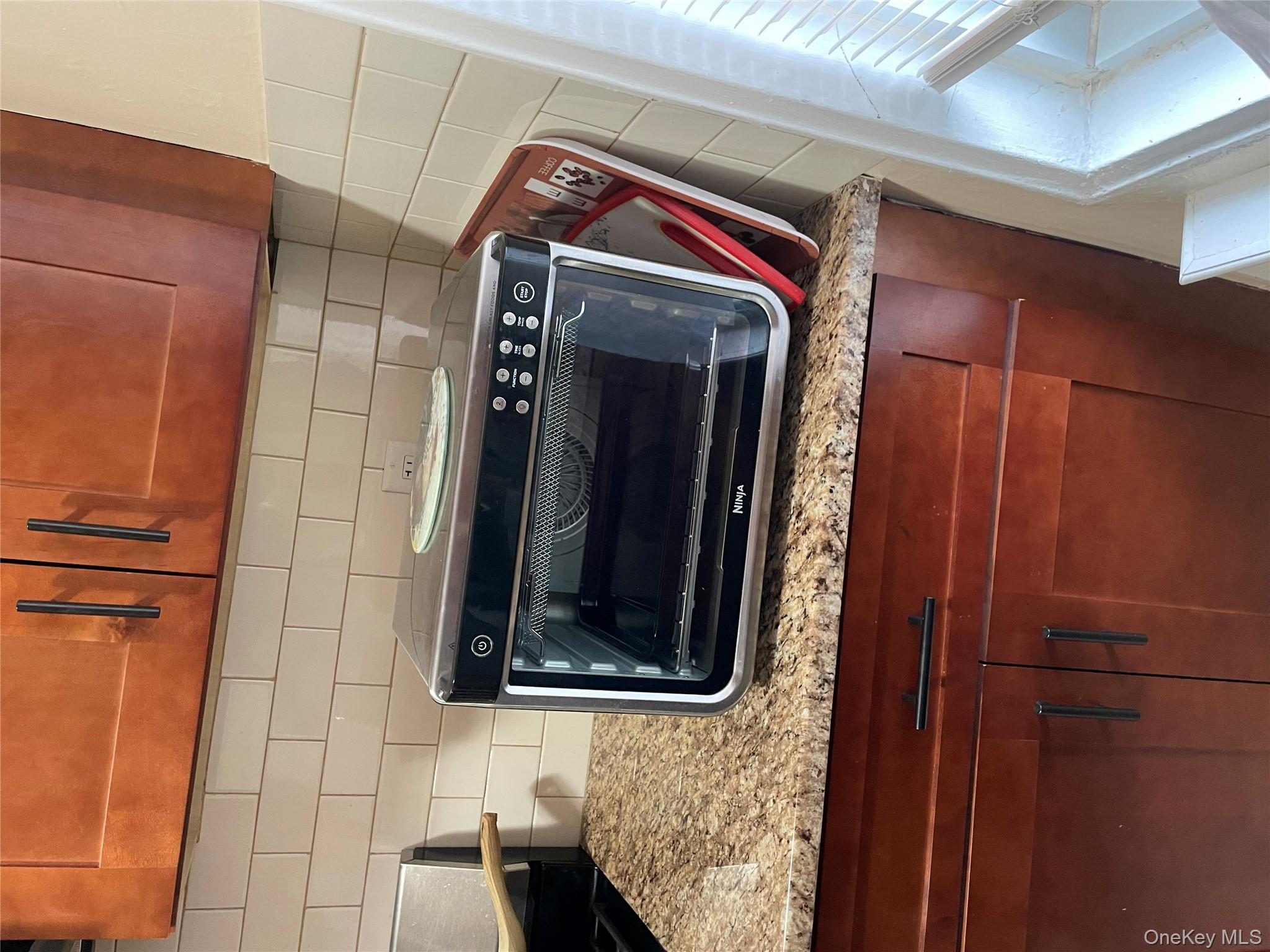 1296 Midland Avenue # B2, Yonkers, NY 10704