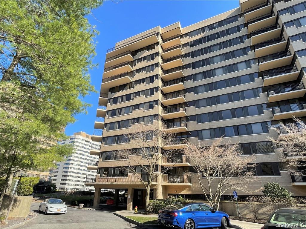 25 Rockledge Avenue # 301, White Plains, NY 10601