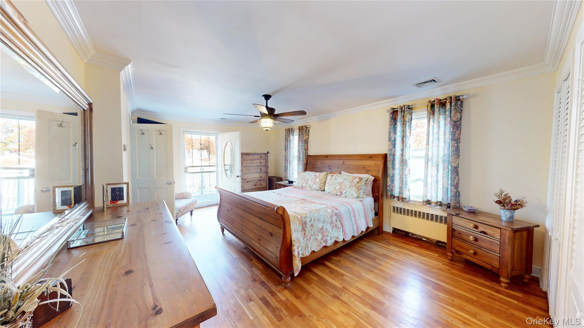 725 Scranton Avenue, East Rockaway, NY 11518