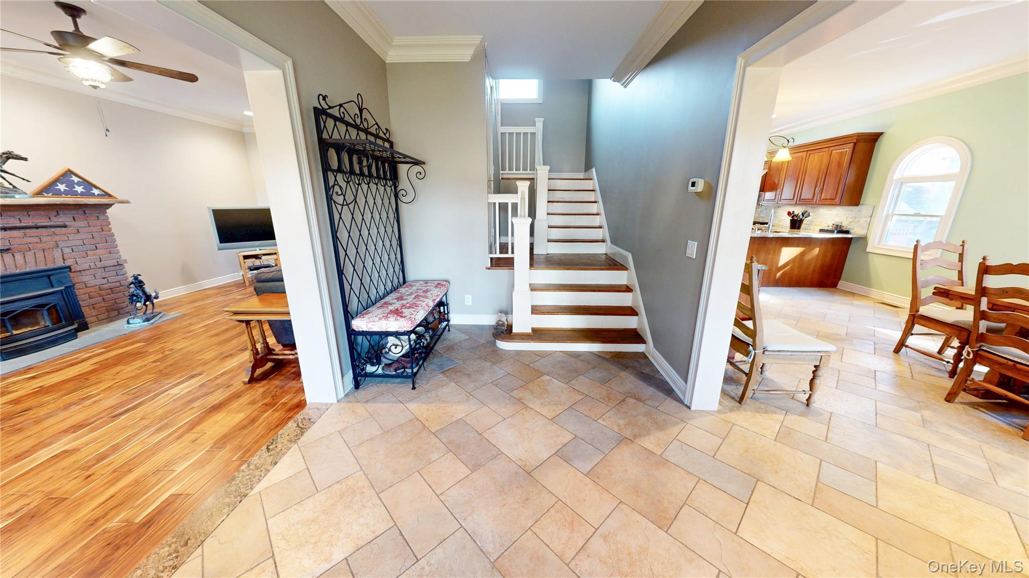 725 Scranton Avenue, East Rockaway, NY 11518