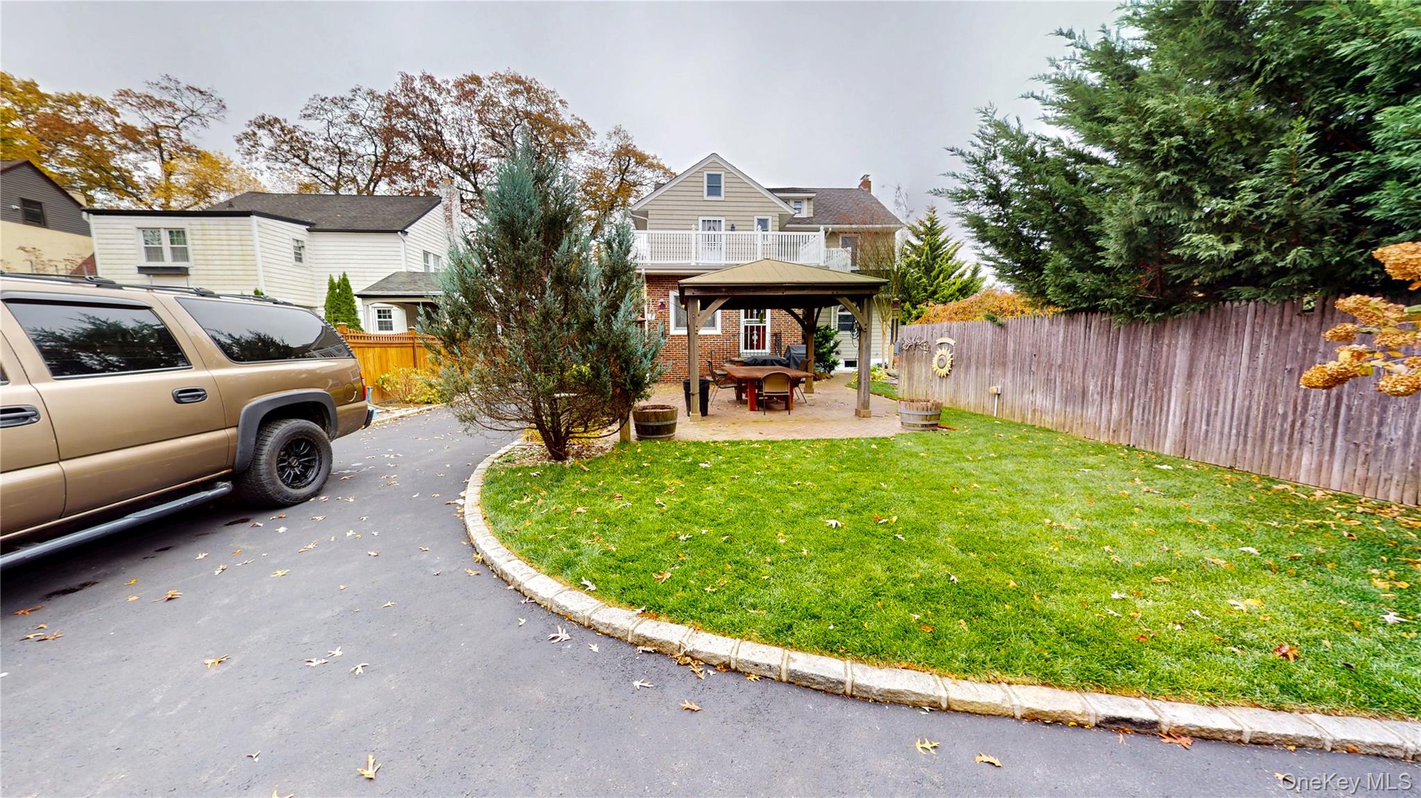 725 Scranton Avenue, East Rockaway, NY 11518