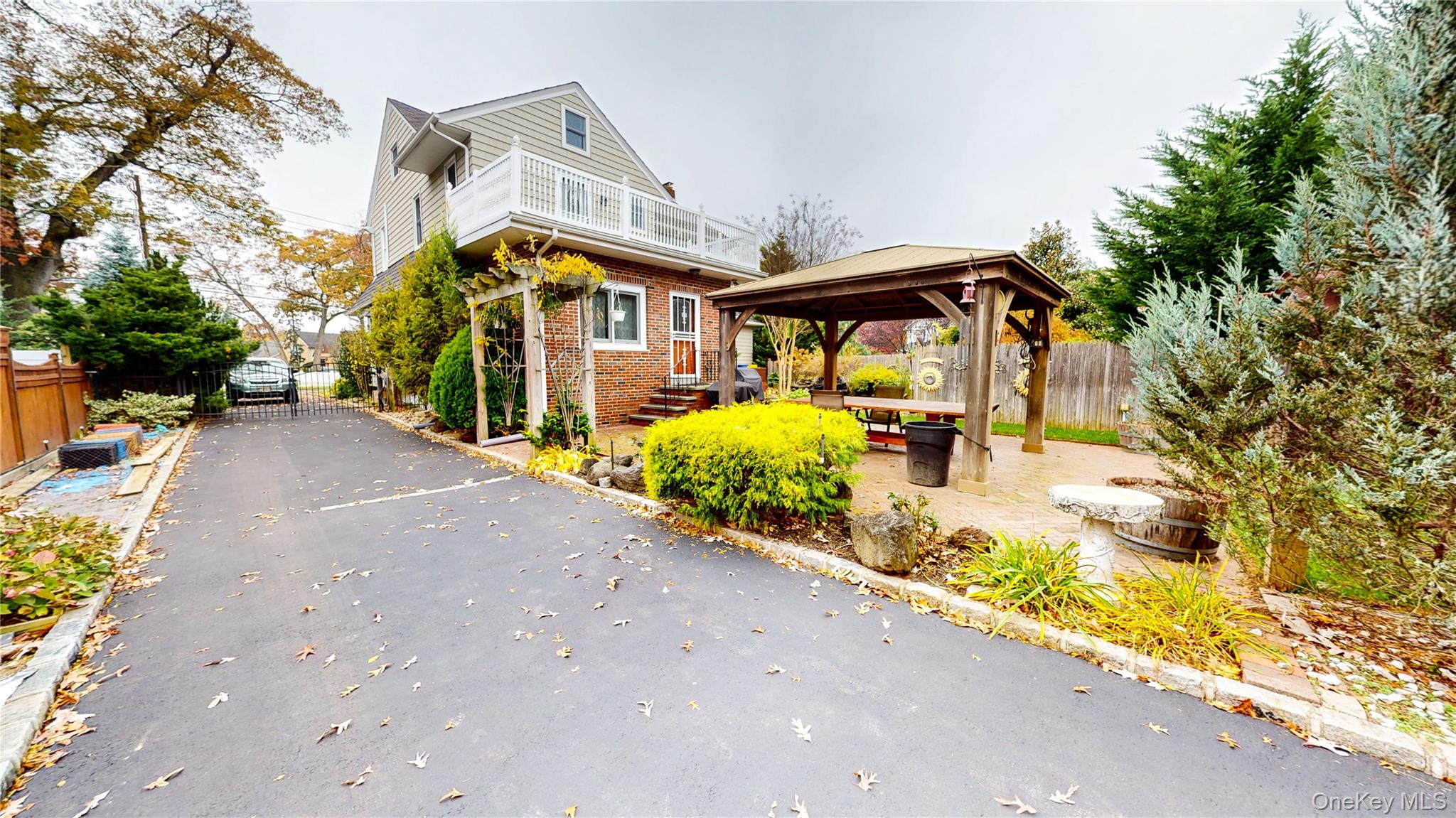 725 Scranton Avenue, East Rockaway, NY 11518