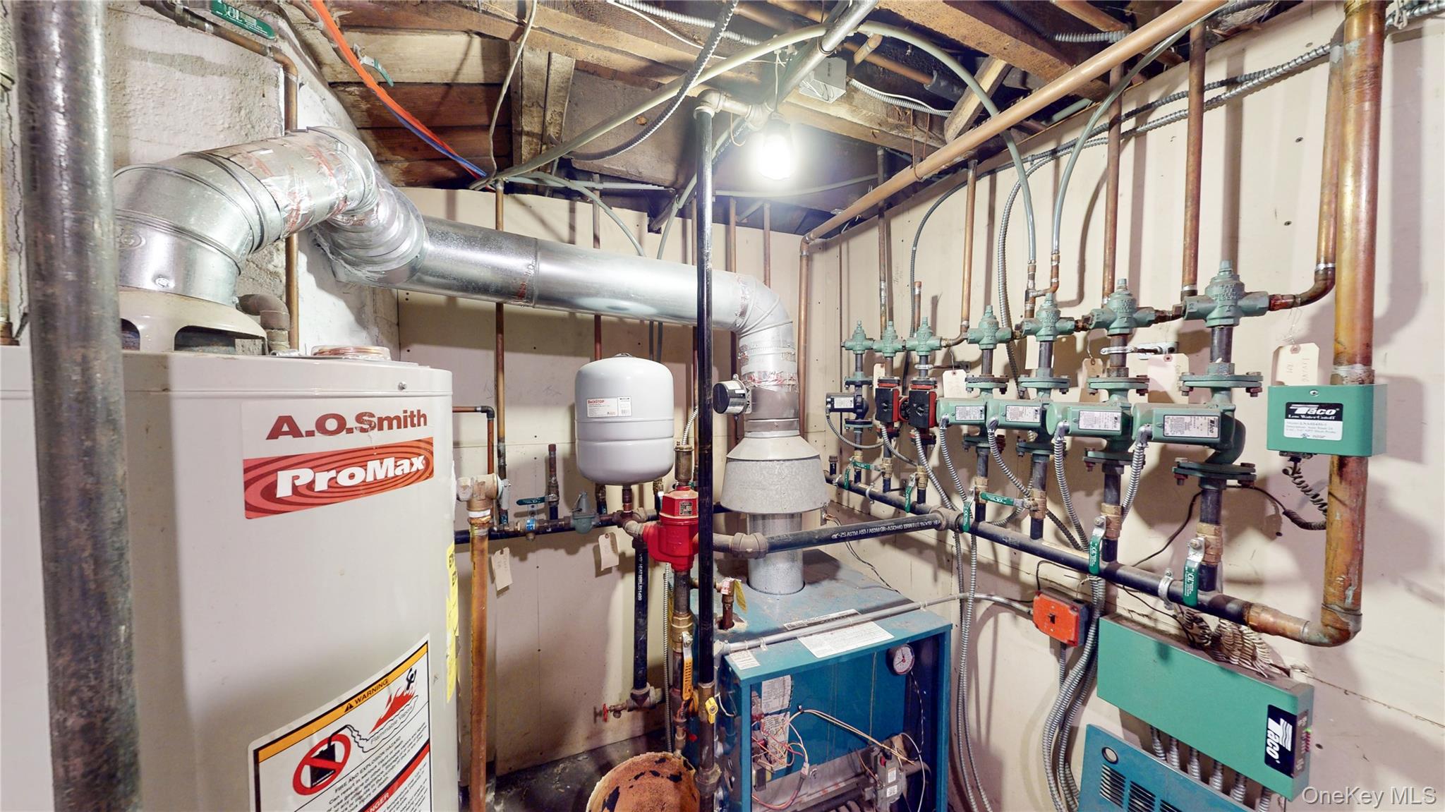 725 Scranton Avenue, East Rockaway, NY 11518