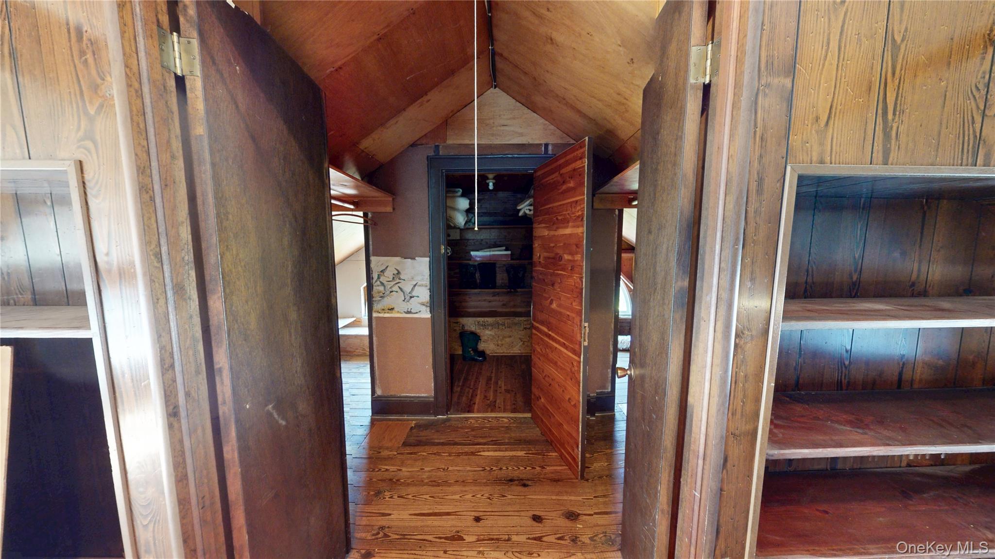 725 Scranton Avenue, East Rockaway, NY 11518