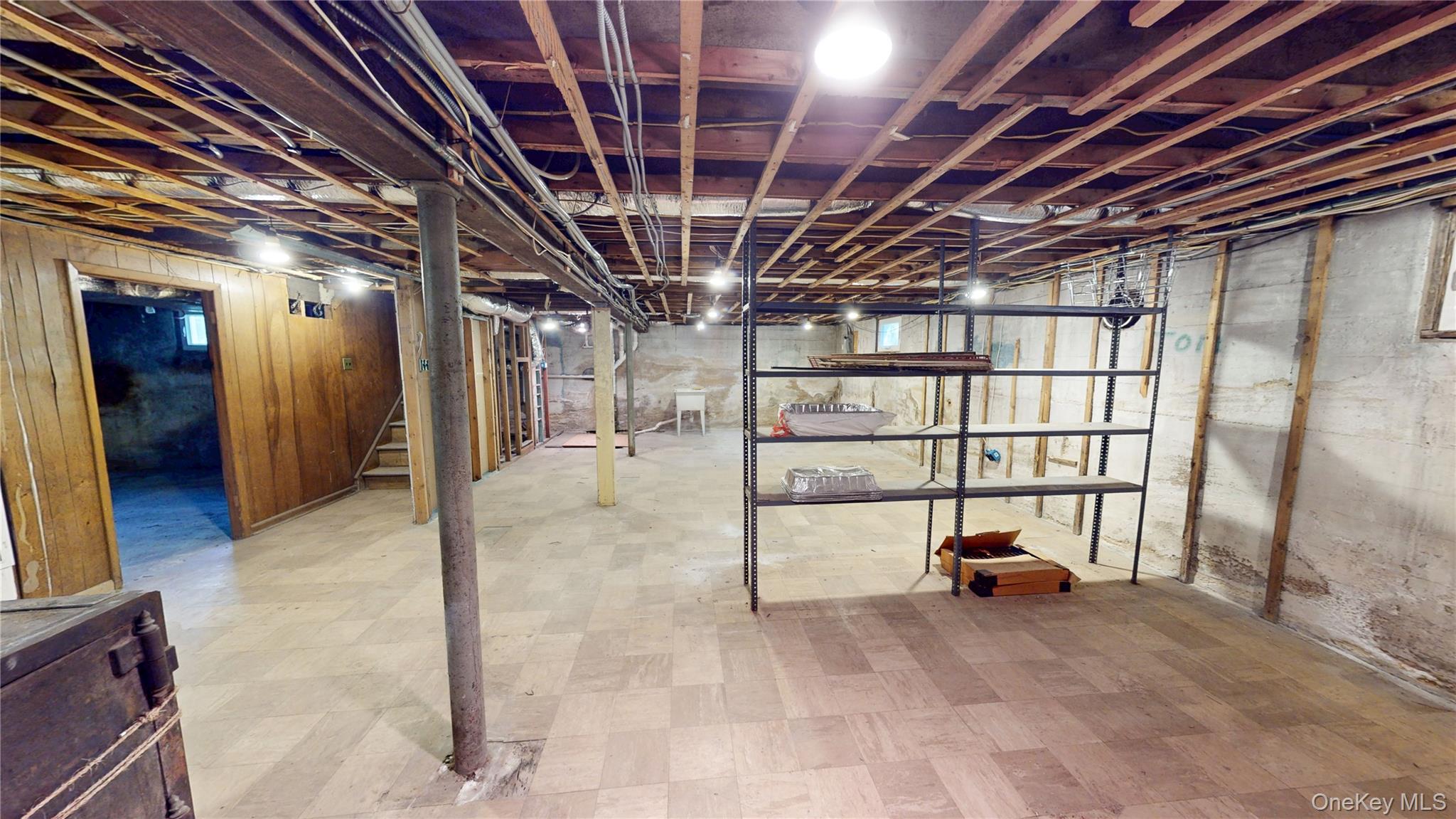 725 Scranton Avenue, East Rockaway, NY 11518