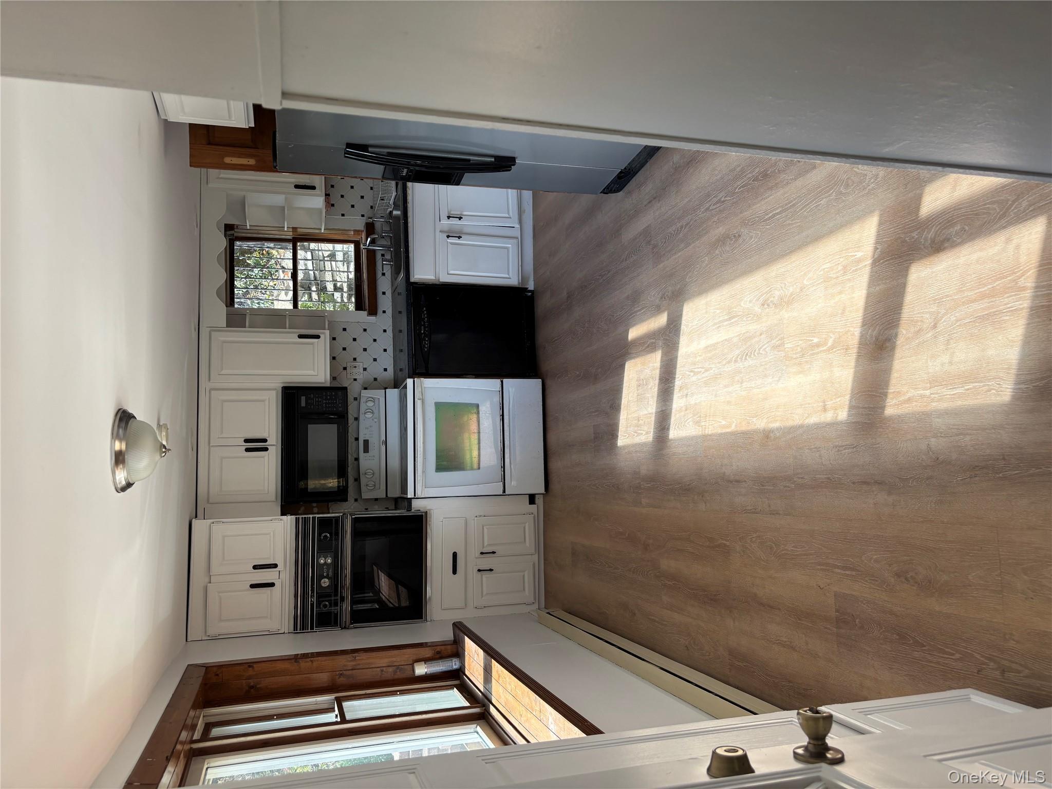 353 Jersey Avenue, Greenwood Lake, NY 10925