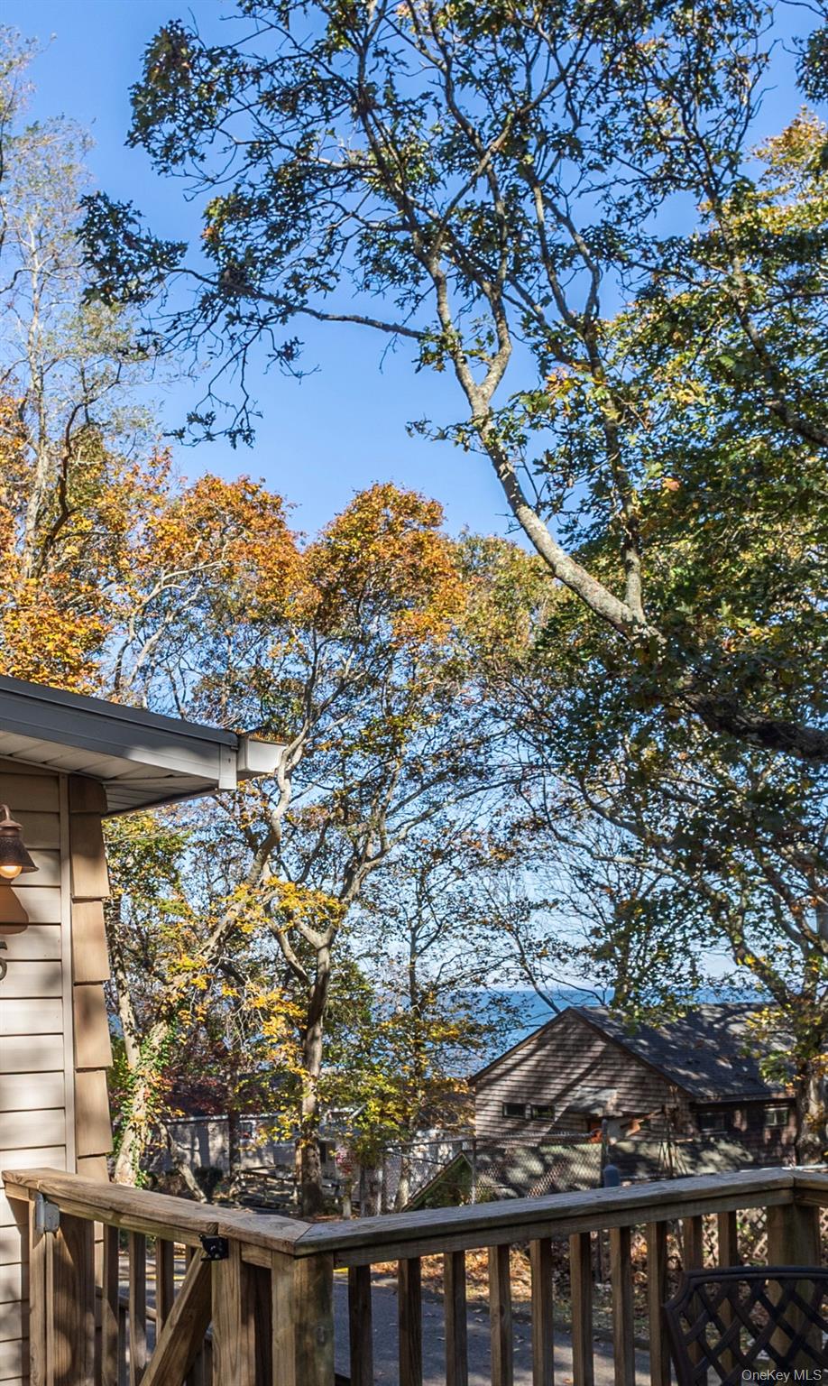 17 Schooner Lane, Baiting Hollow, NY 11933