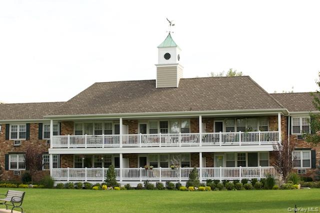 65 Prospect Avenue # 31W, Hewlett, NY 11557