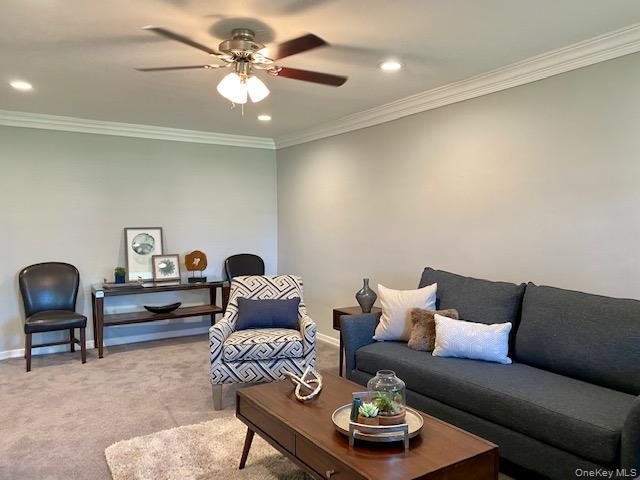 65 Prospect Avenue # 8W, Hewlett, NY 11557