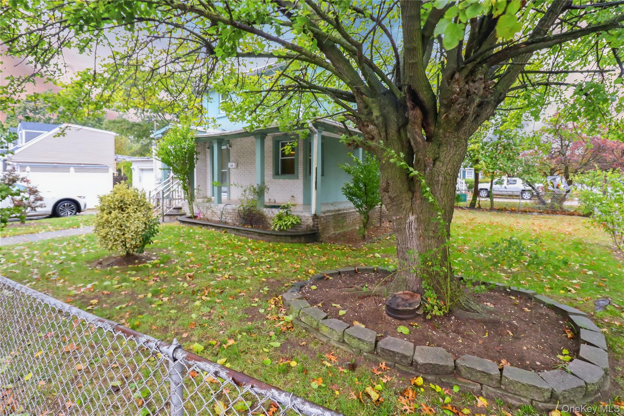 229 E Hawthorne Avenue, Valley Stream, NY 11580