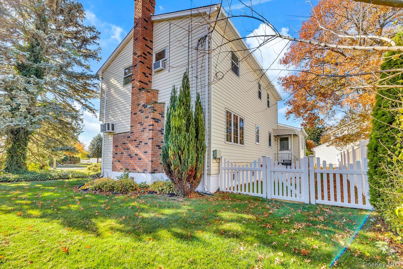 155 Fairview Road, Farmingdale, NY 11735