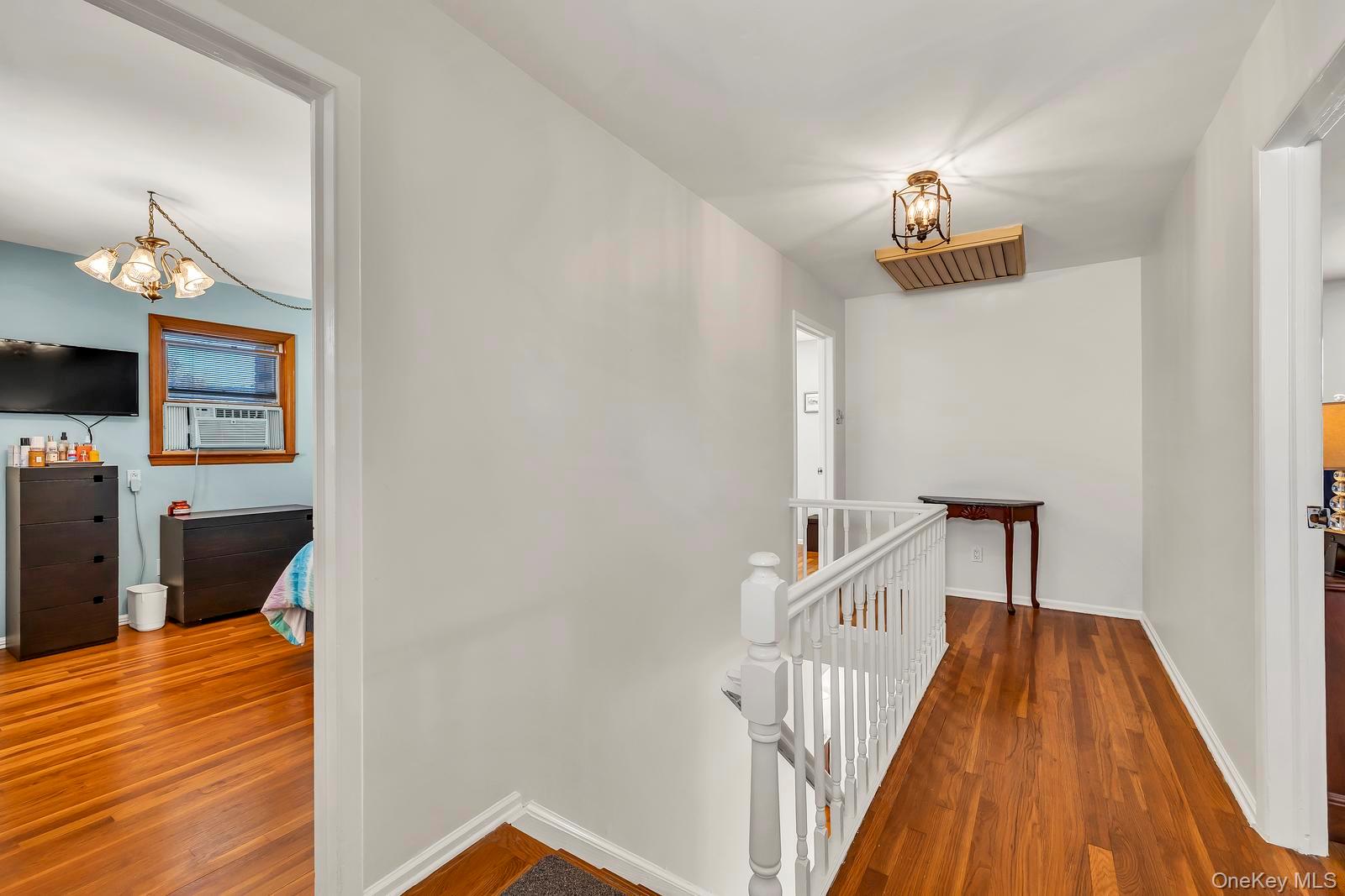 155 Fairview Road, Farmingdale, NY 11735