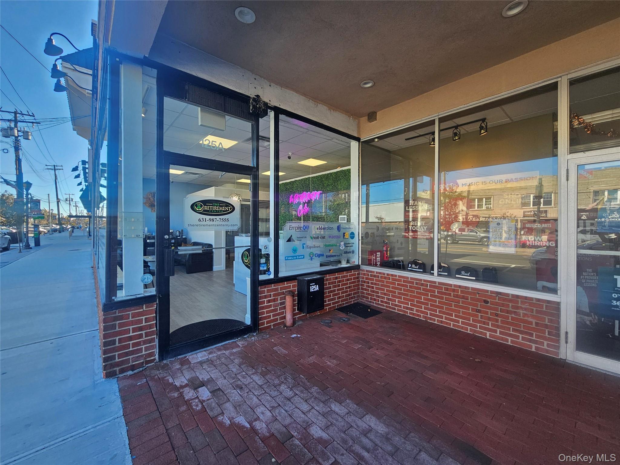 125 S Wellwood Avenue # A, Lindenhurst, NY 11757