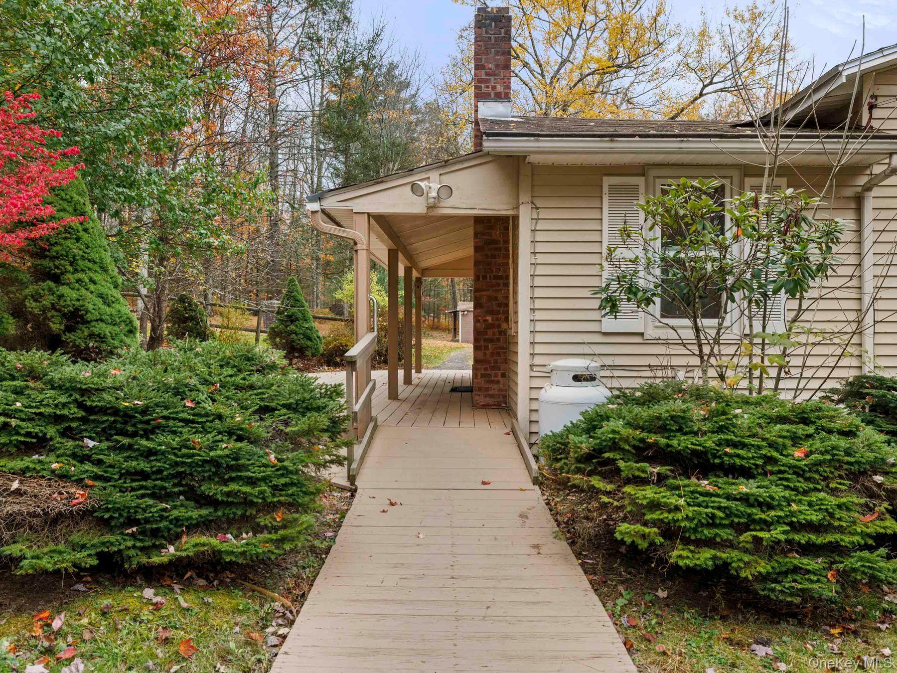 4723 State Route 213, Olivebridge, NY 12461