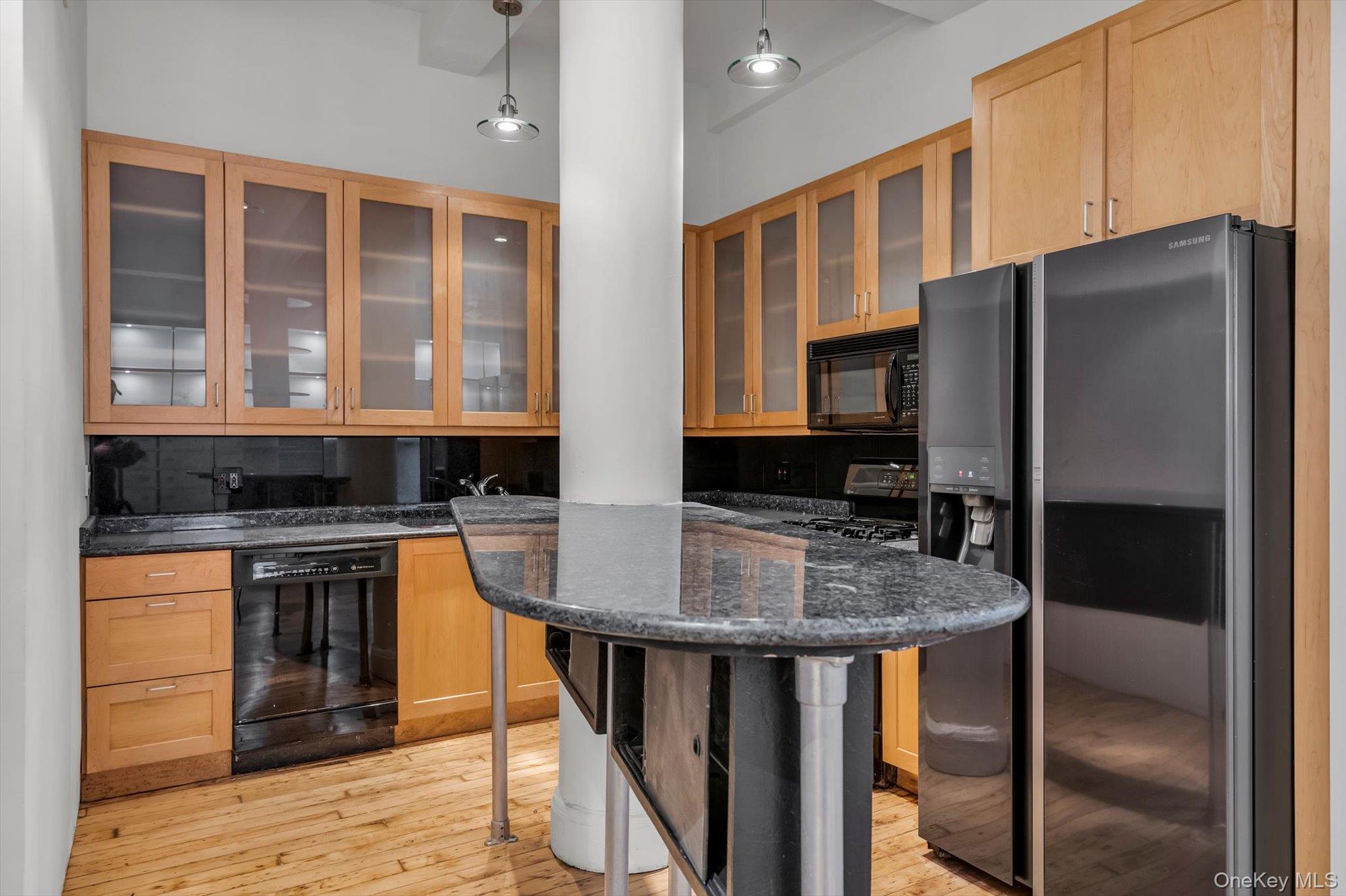 121 W 17th Street # 3B, New York (Manhattan), NY 10011