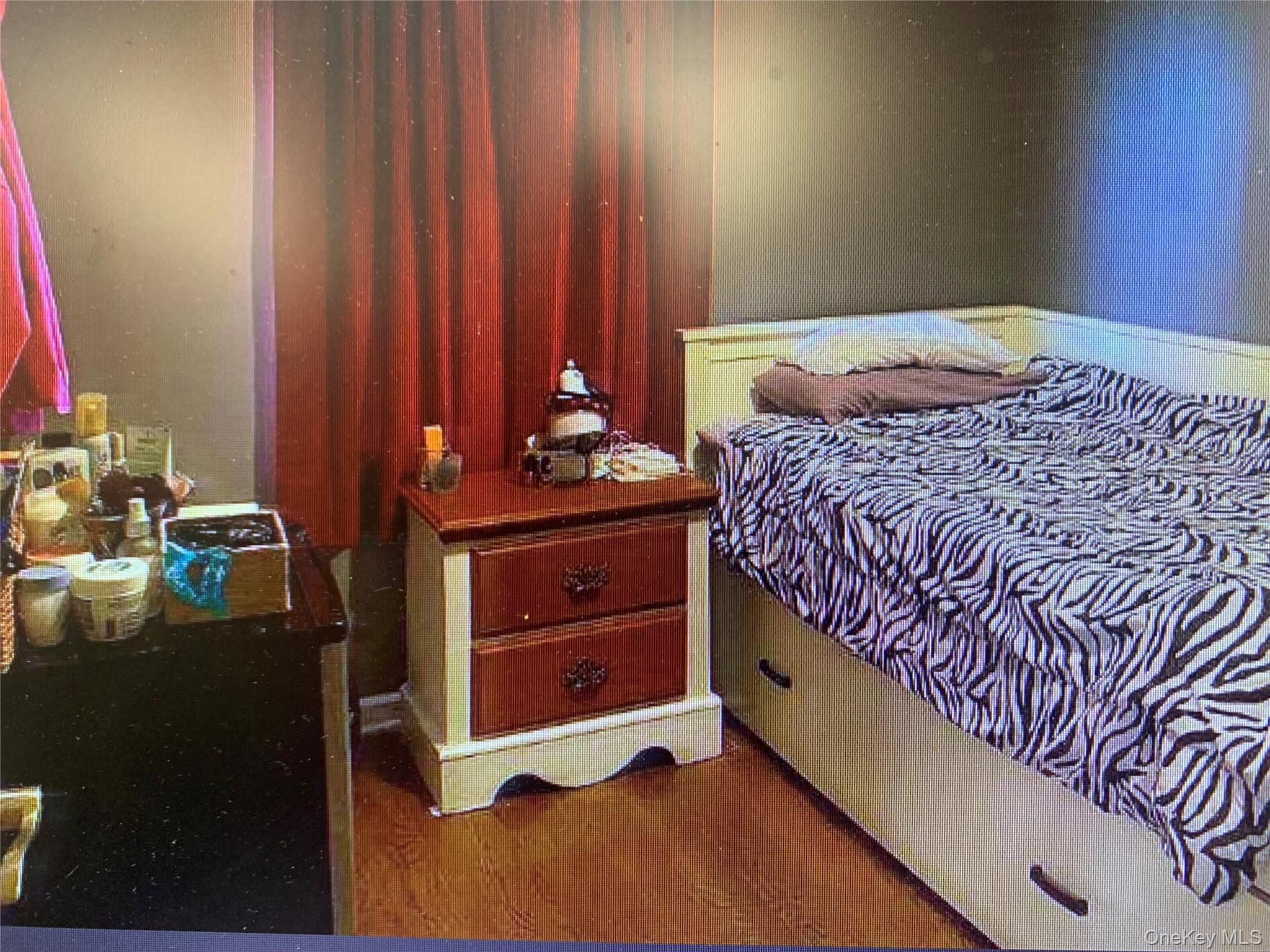 54 Robert Street, Freeport, NY 11520