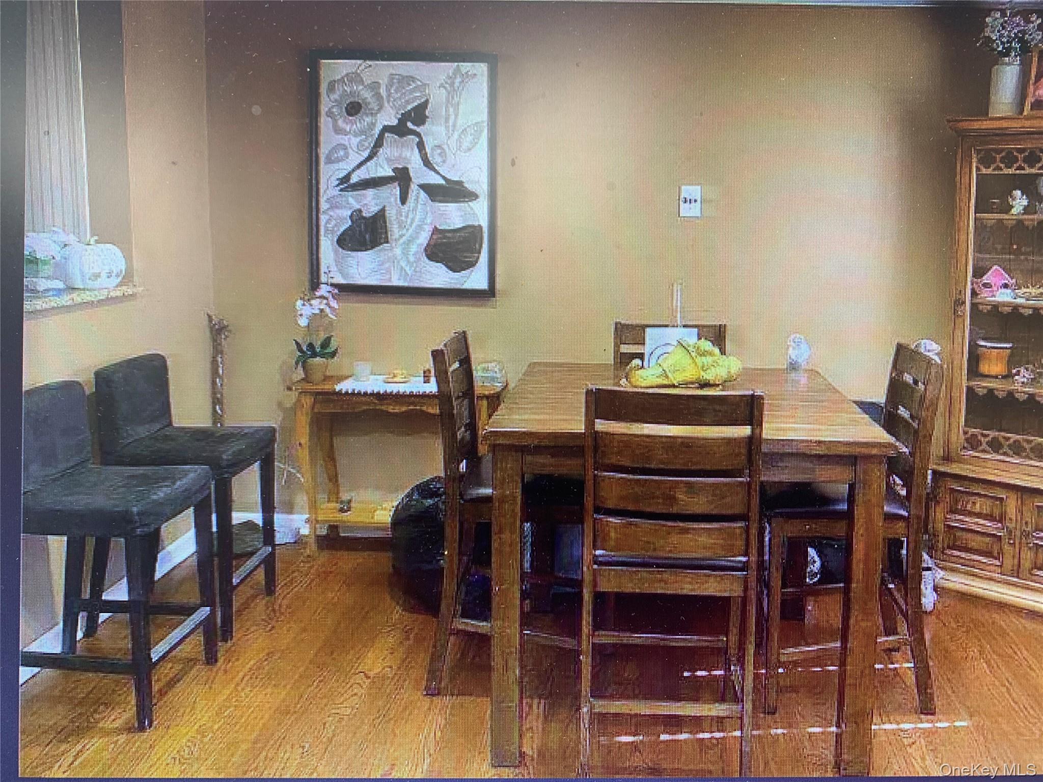 54 Robert Street, Freeport, NY 11520