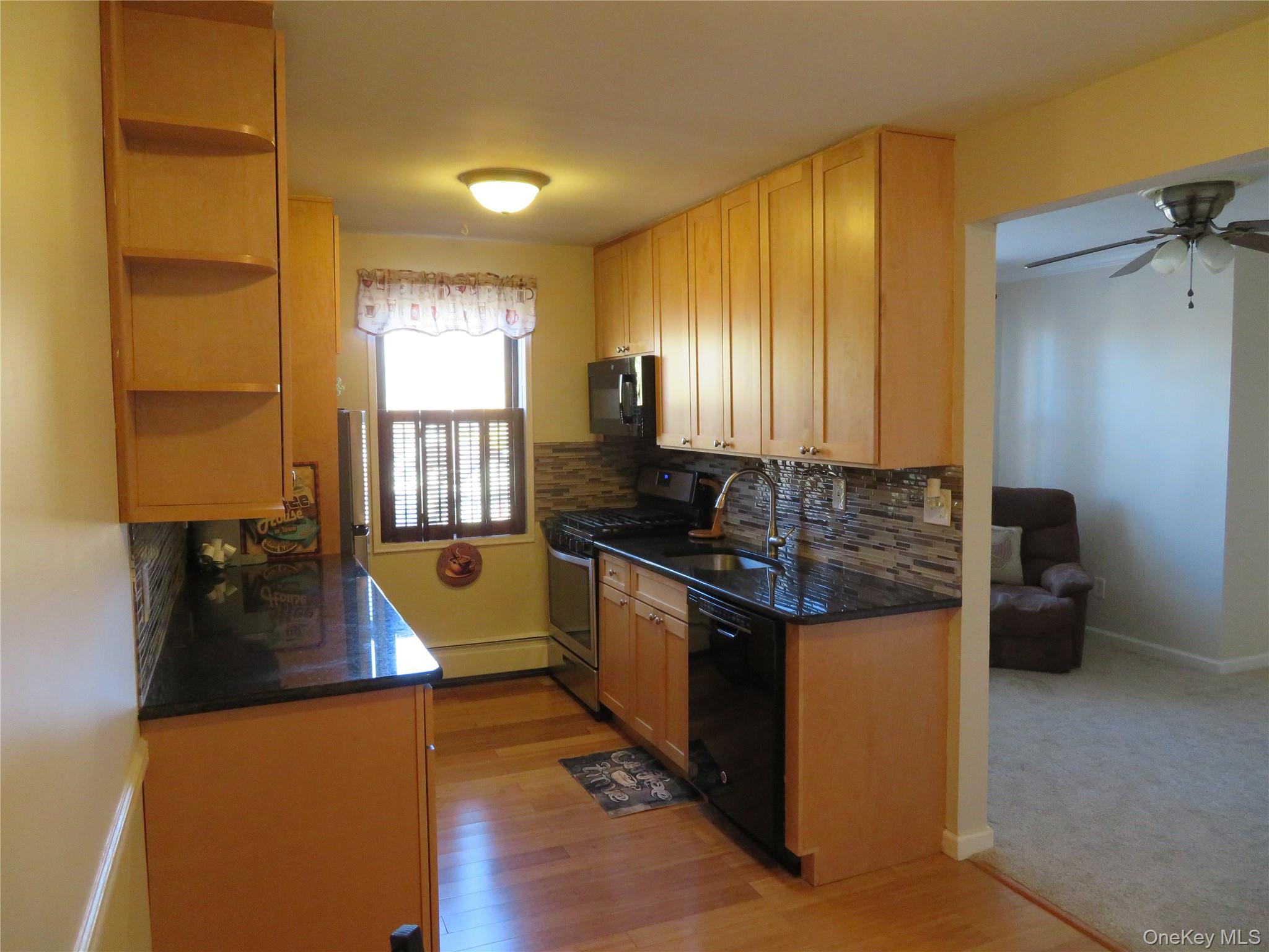 5 Oakdale Manor # A19, Suffern, NY 10901