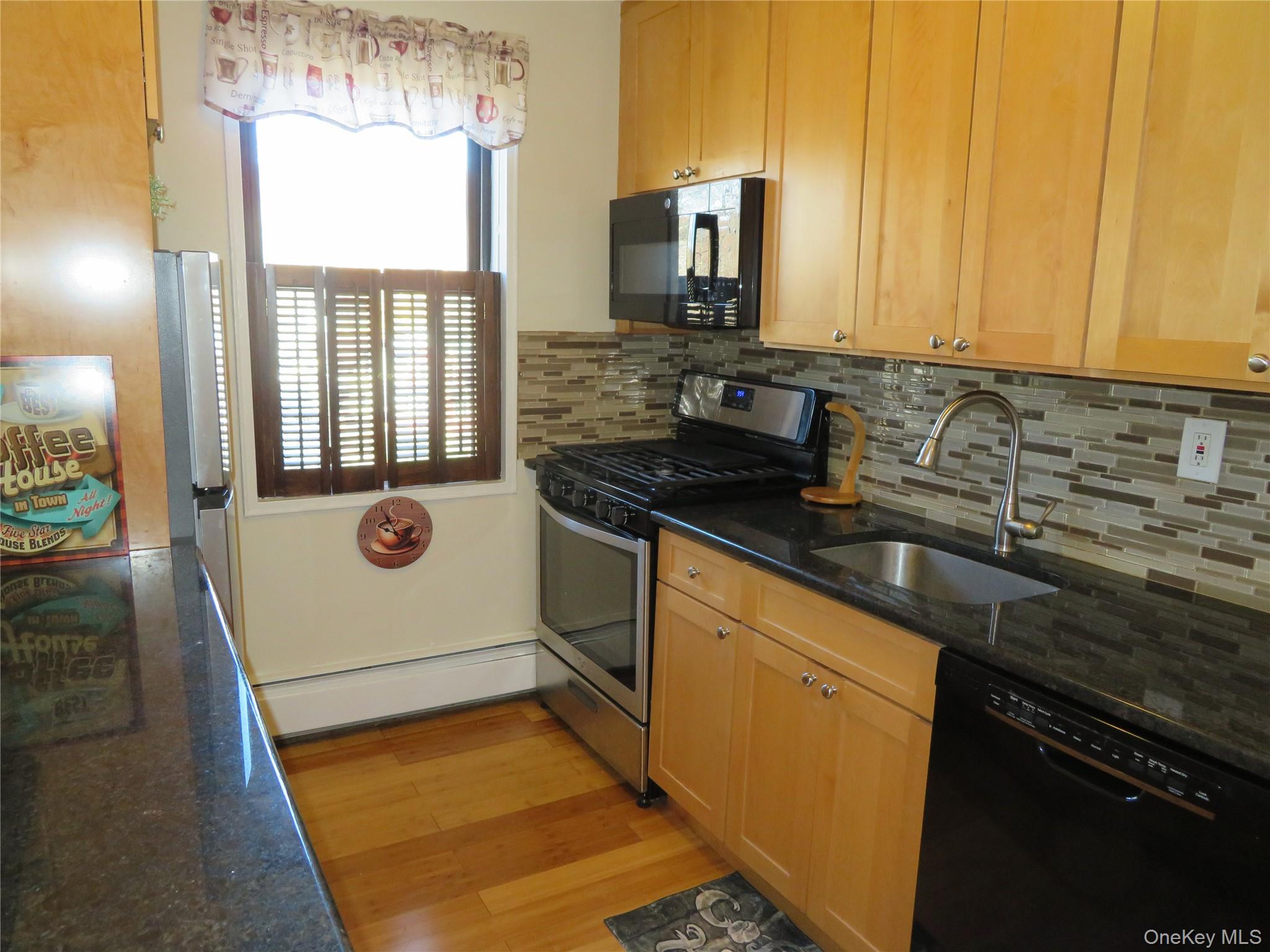 5 Oakdale Manor # A19, Suffern, NY 10901