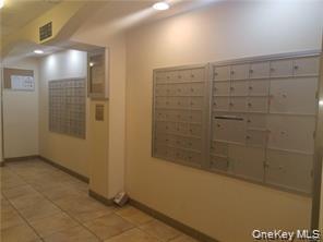 5 Oakdale Manor # A19, Suffern, NY 10901