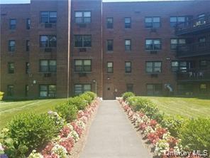 5 Oakdale Manor # A19, Suffern, NY 10901