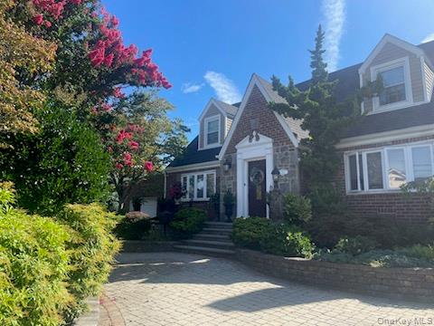 214 Covert Avenue # 1, Floral Park, NY 11001