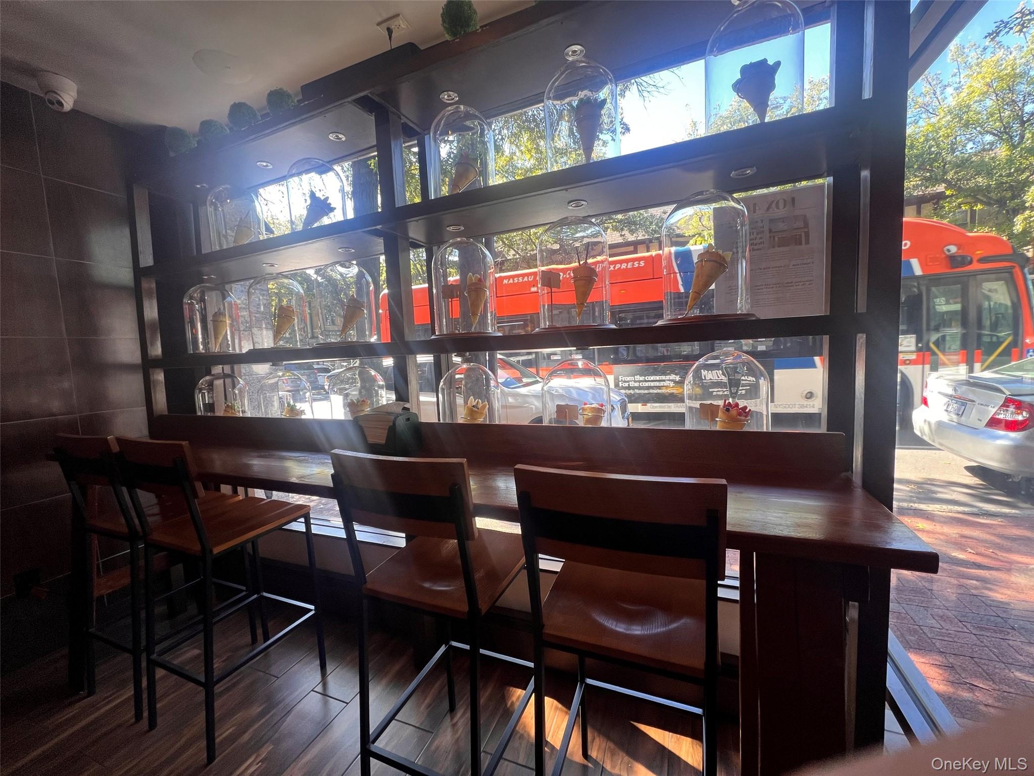 71 Middle Neck Road, Great Neck, NY 11021