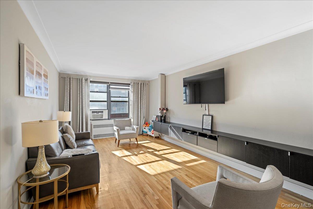 110-45 71st Road # 6D, Forest Hills, NY 11375