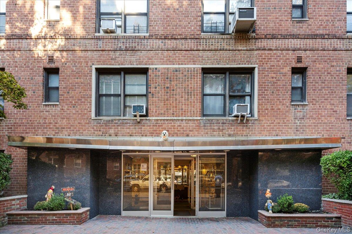 110-45 71st Road # 6D, Forest Hills, NY 11375