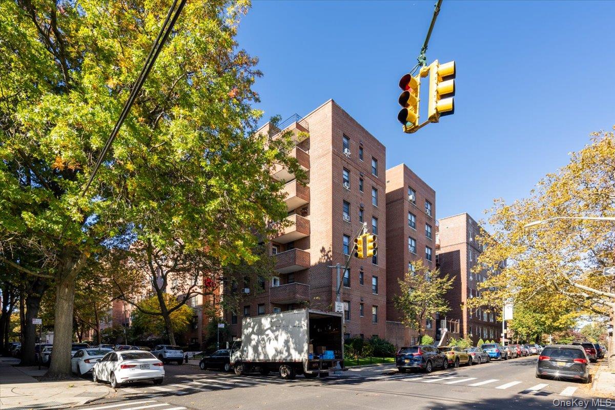 110-45 71st Road # 6D, Forest Hills, NY 11375