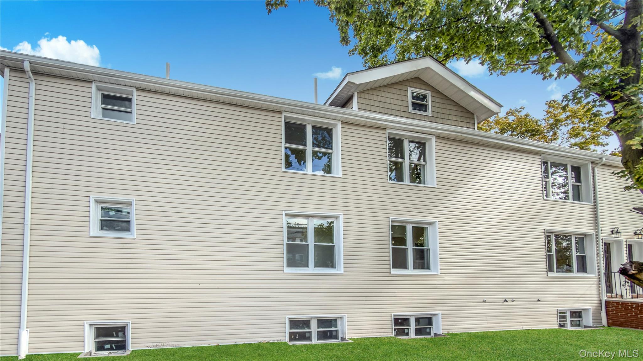 903 E 93rd Street, Brooklyn, NY 11236